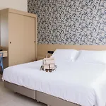 Zenit Hotel 3*